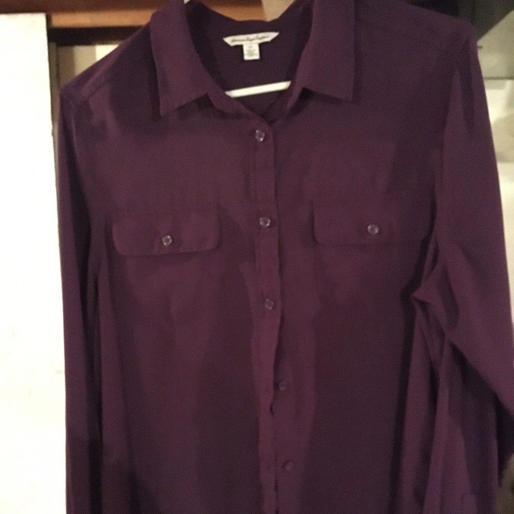 American eagle button down blouse